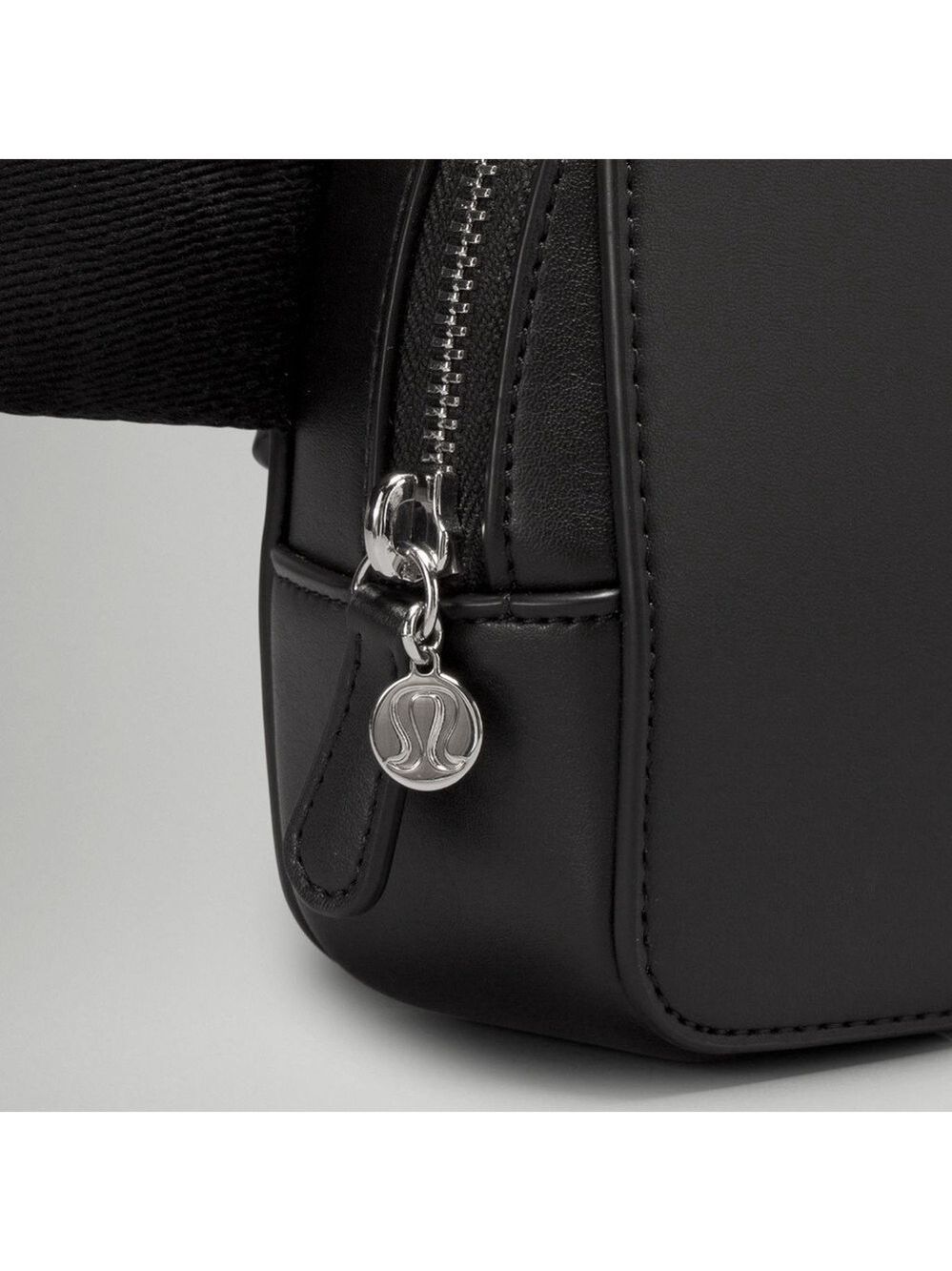 Lululemon-Everywhere belt bag- Black Cactus leather-1L-NWT - Picture 9 of 14